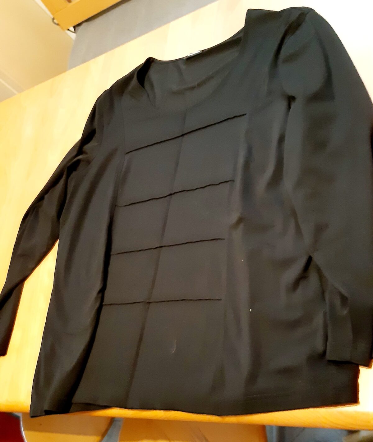 Wer vermisst seinen schwarzen Pullover?